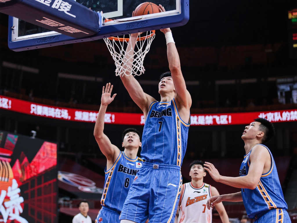 秀初次在丹 秀初次在丹